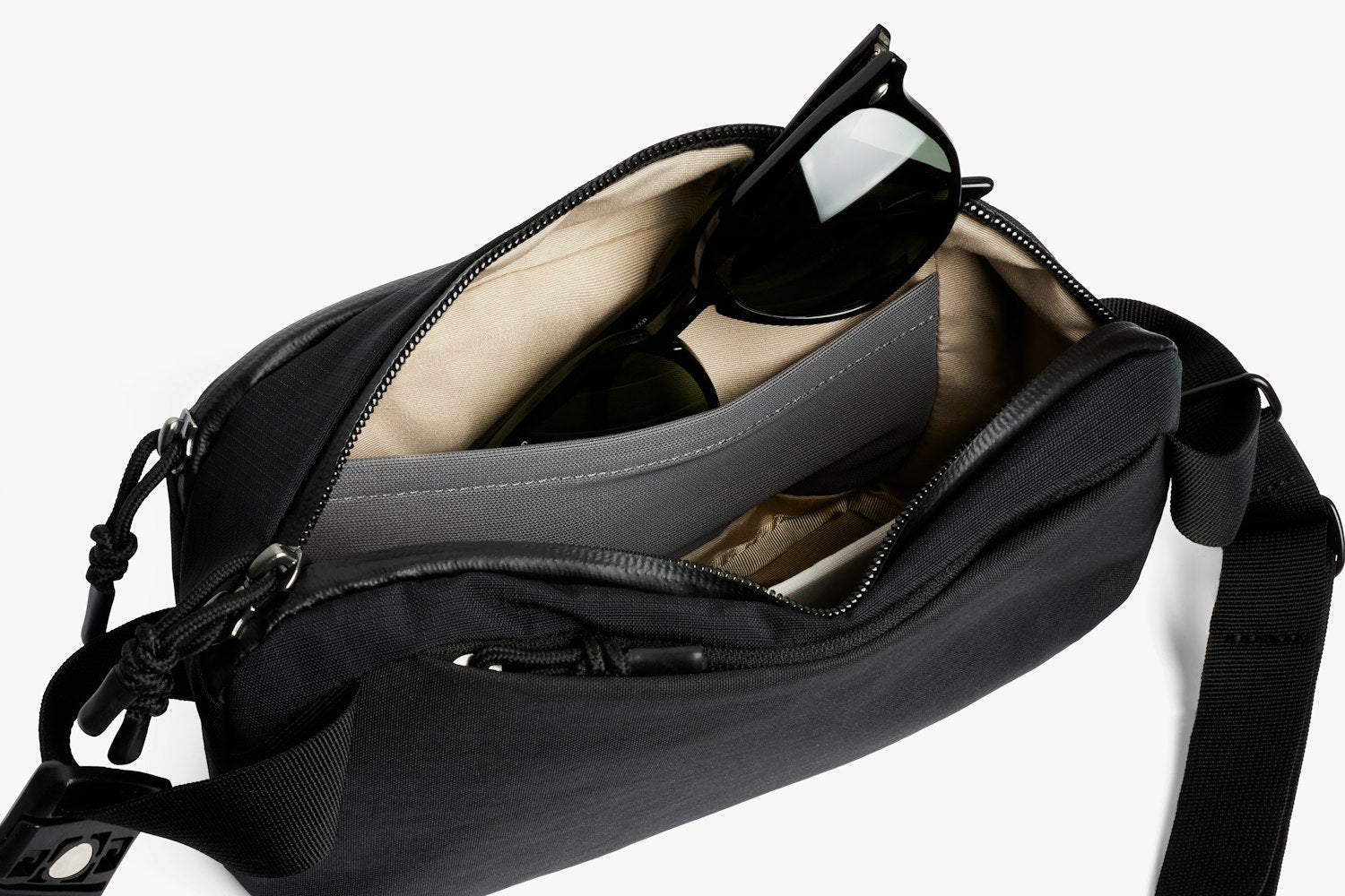 Bellroy Venture Ready Sling 2.5L Black-Men's Bags-Brooklyn-Vancouver-Yaletown-Canada