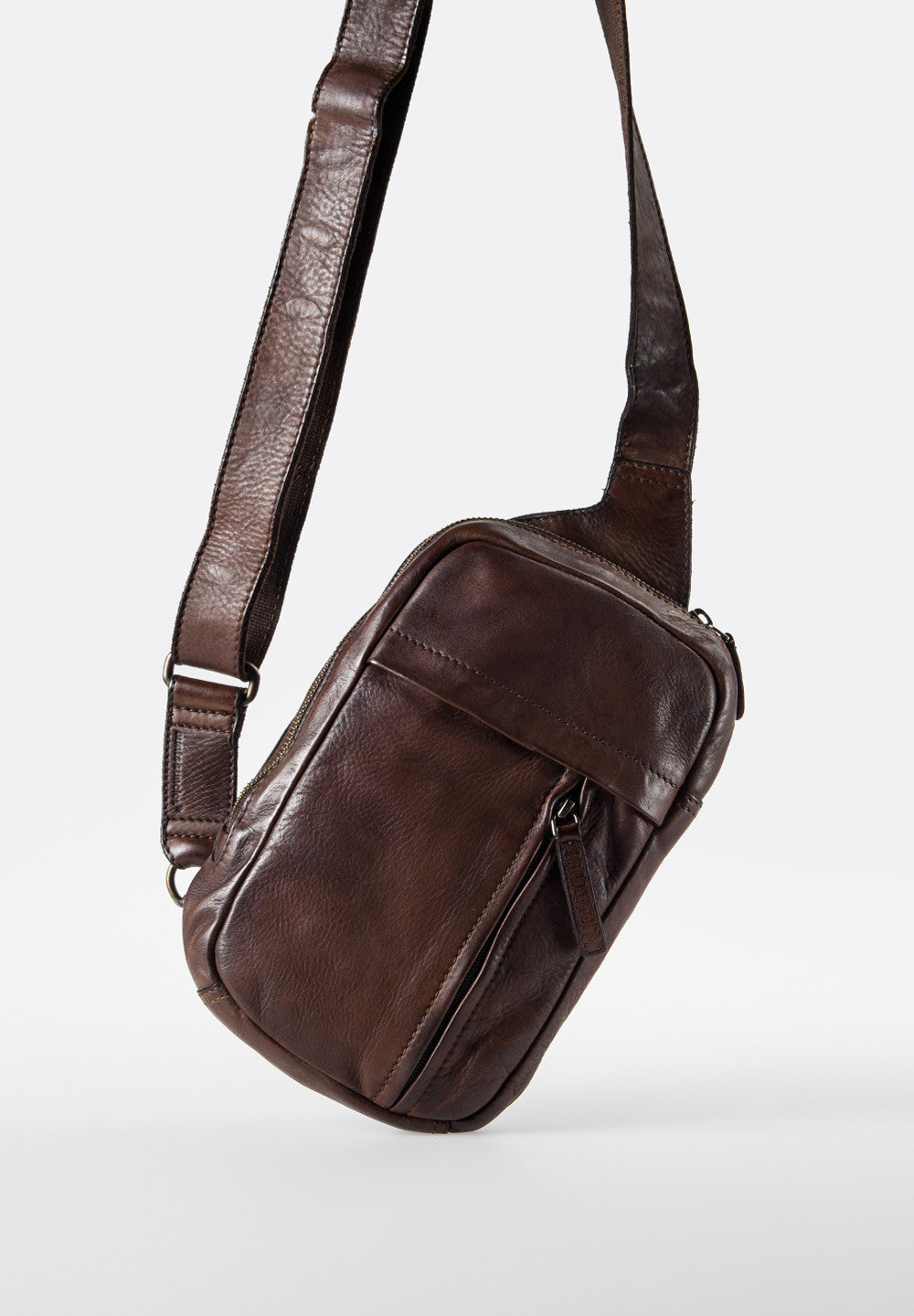 Aunts &amp; Uncles Bags Winnfield Crossbag Bourbon-Men&#39;s Bags-Brooklyn-Vancouver-Yaletown-Canada